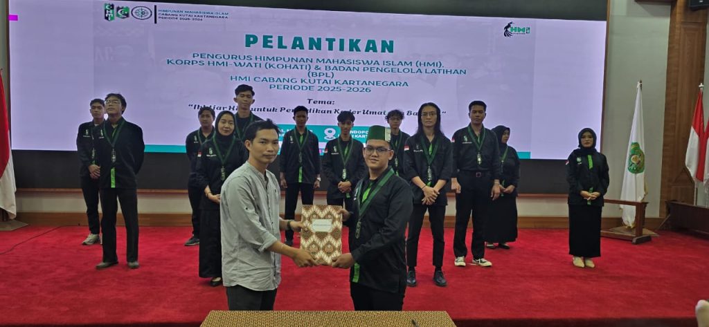 Serah Terima Jabatan Dari Saudara Zia Ulhaq Kepada Zulhansyah.  