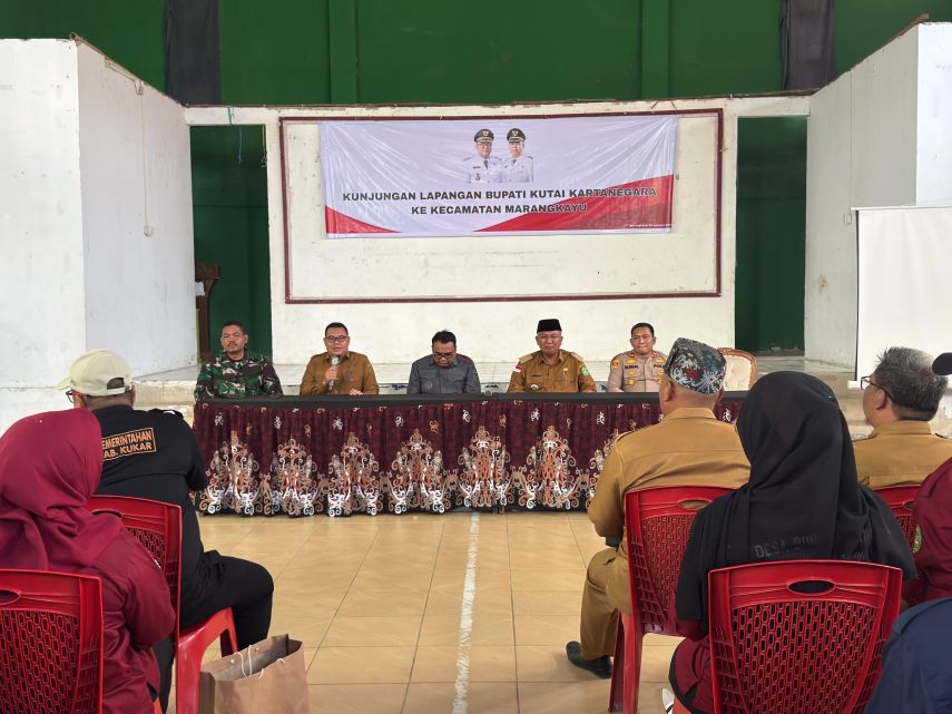 Suasana evaluasi program Rp 50 juta per-RT di Kecamatan Marangkayu. (Supri/Kaltimtoday.co)